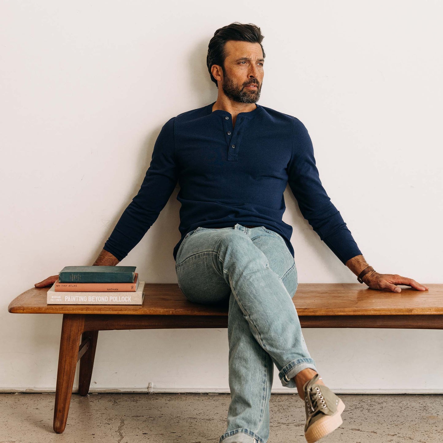The Heavy Bag Henley in Navy