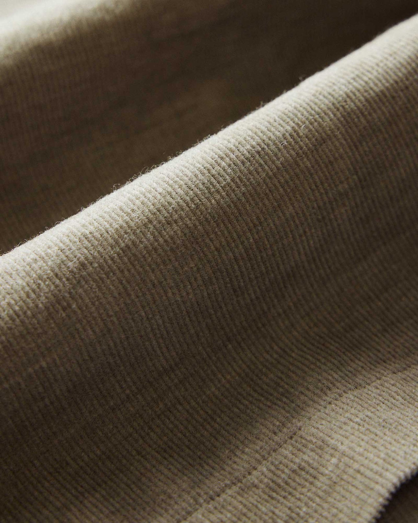 The Apres Short in Heather Moss Pincord