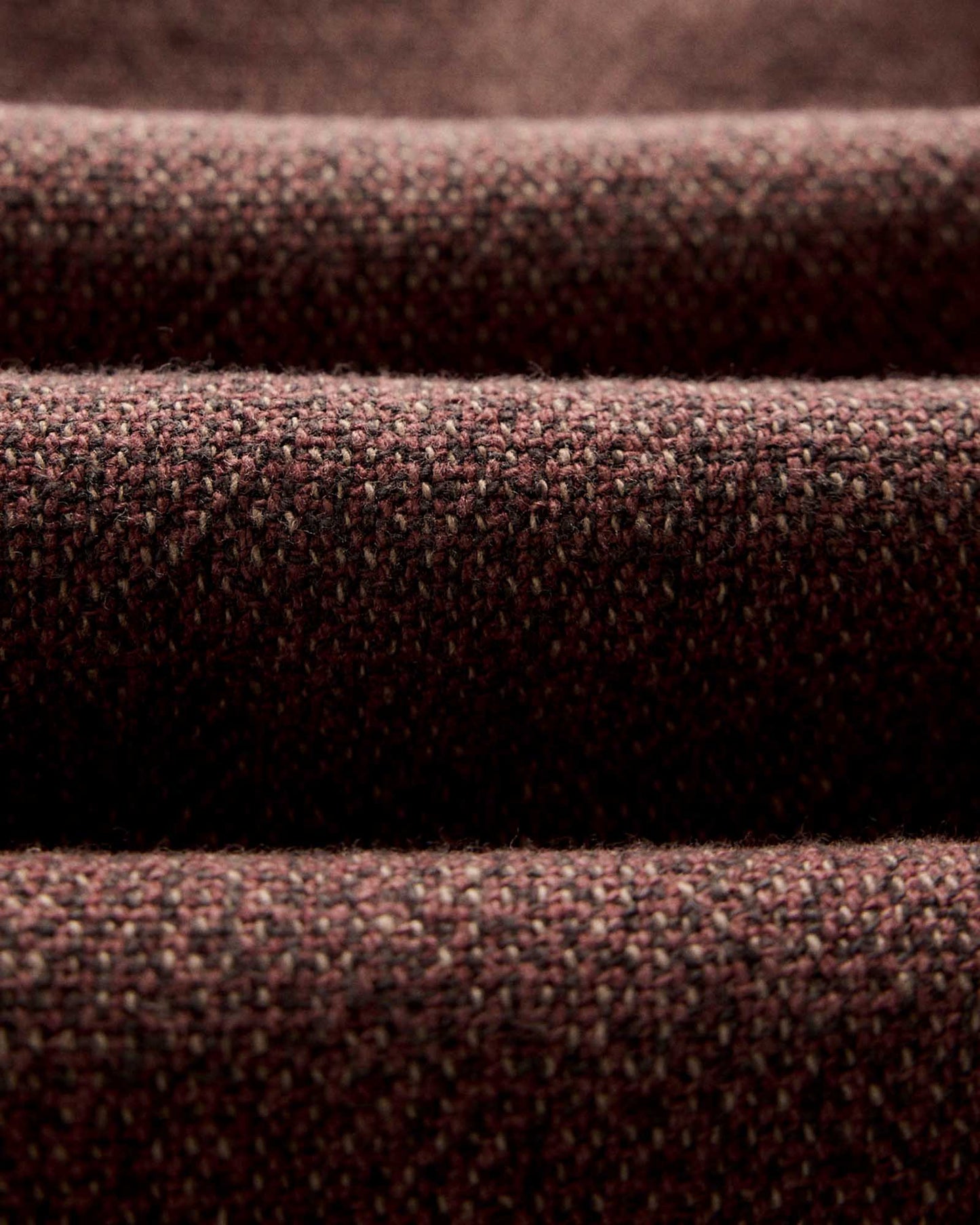 The Point Shirt in Burgundy Linen Tweed