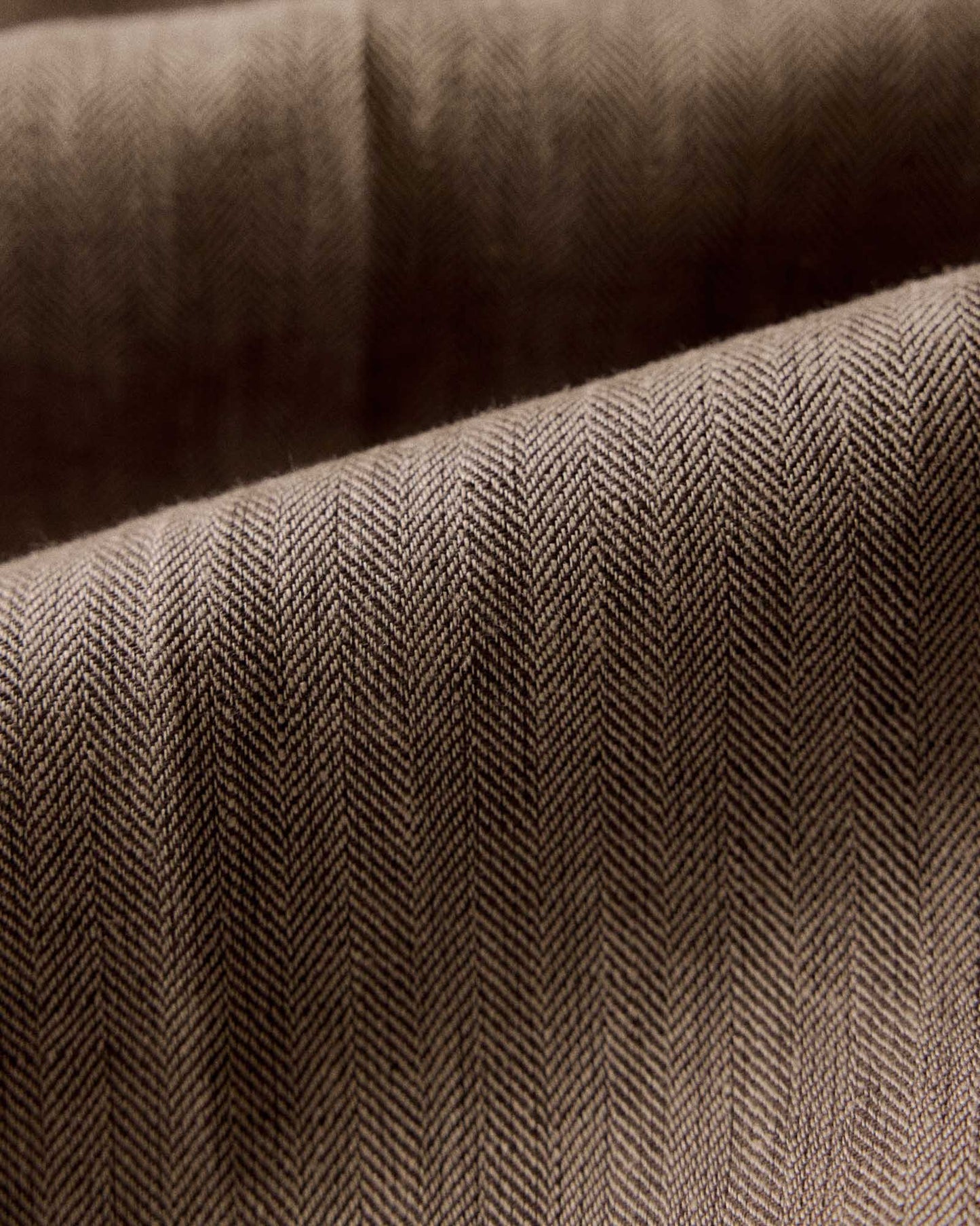 The Stevens Trouser in Coffee Linen Herringbone