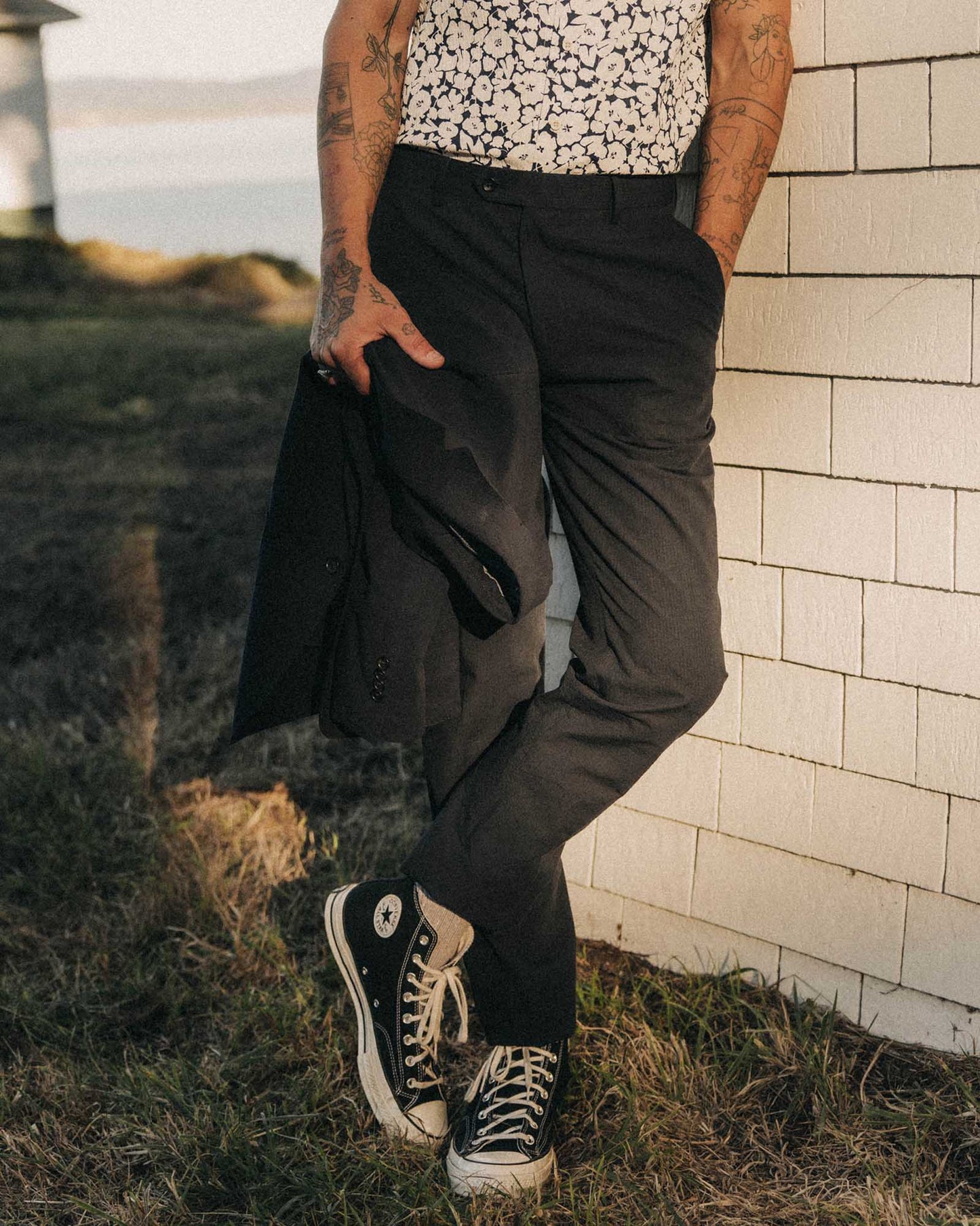 The Stevens Trouser in Navy Linen Seersucker