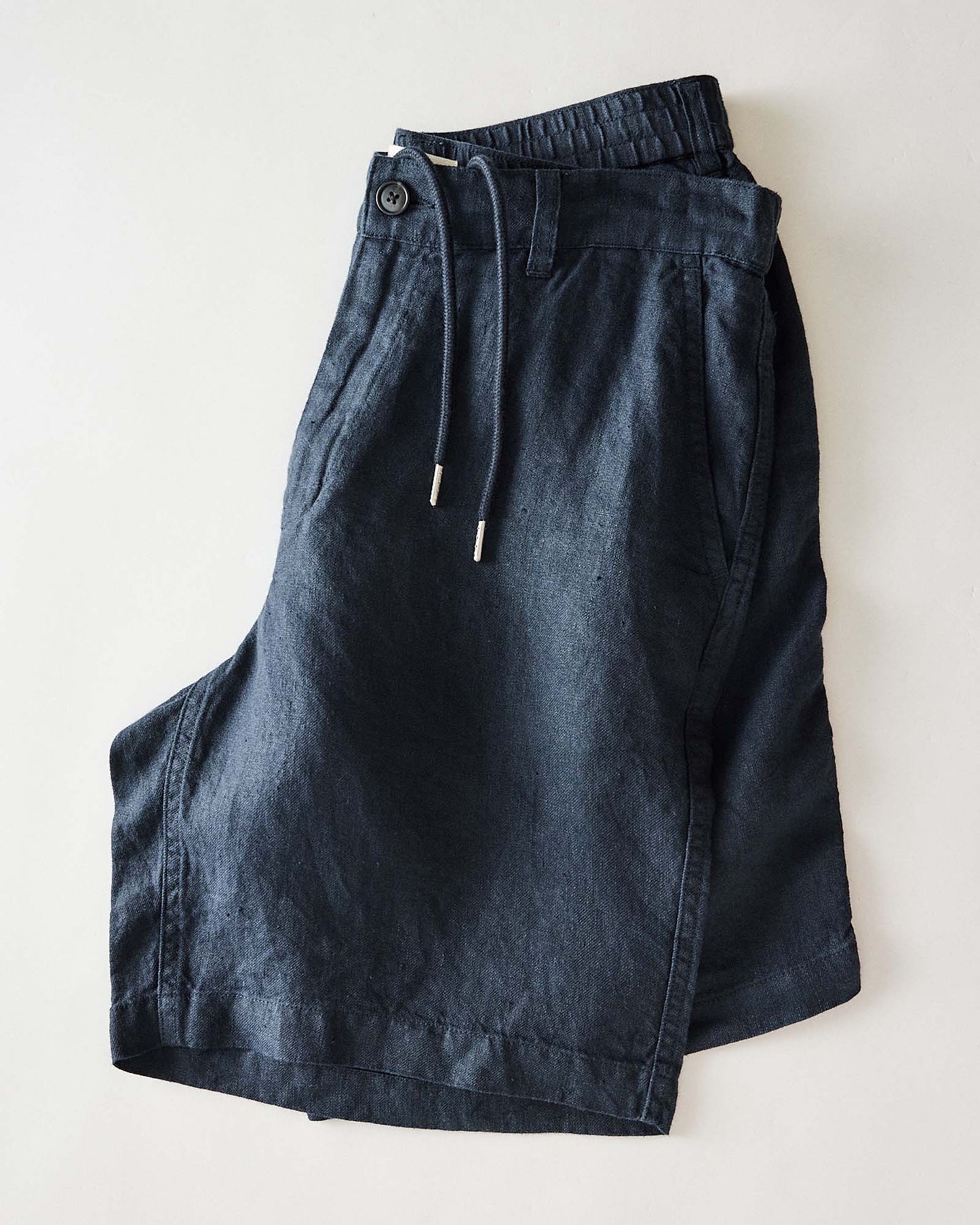 The Easy Short in Navy Linen