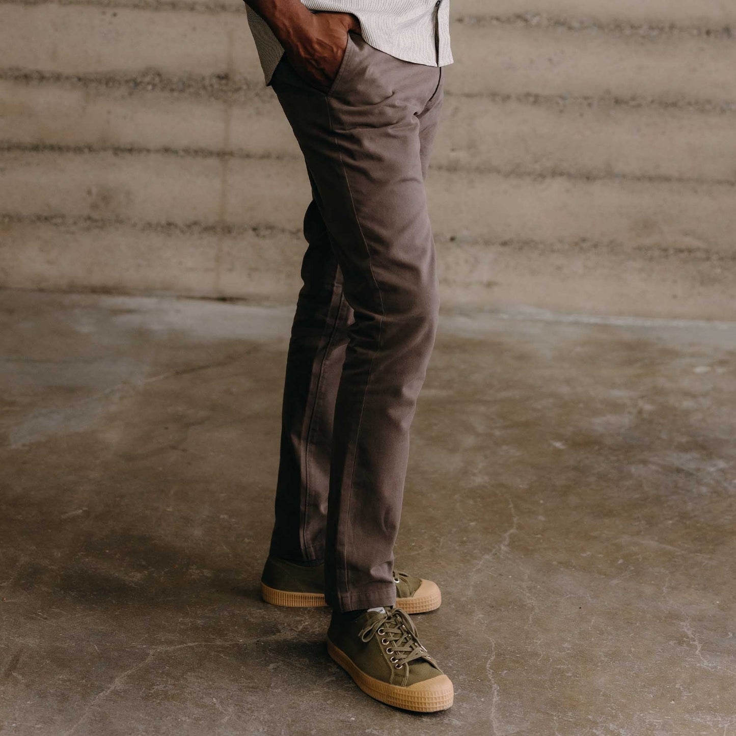 The Slim Foundation Pant in Organic Espresso