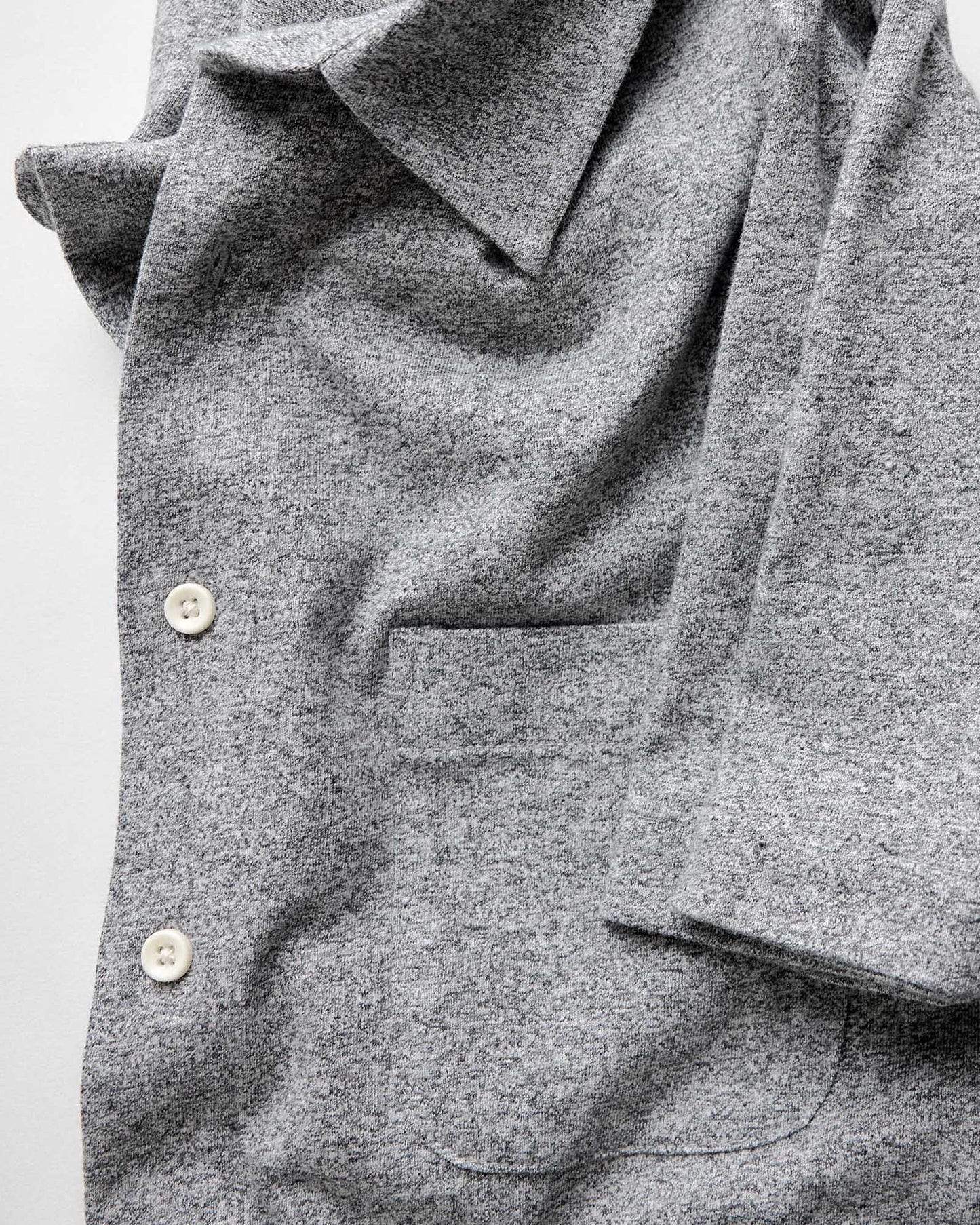 The Short Sleeve California in Pepper Twist