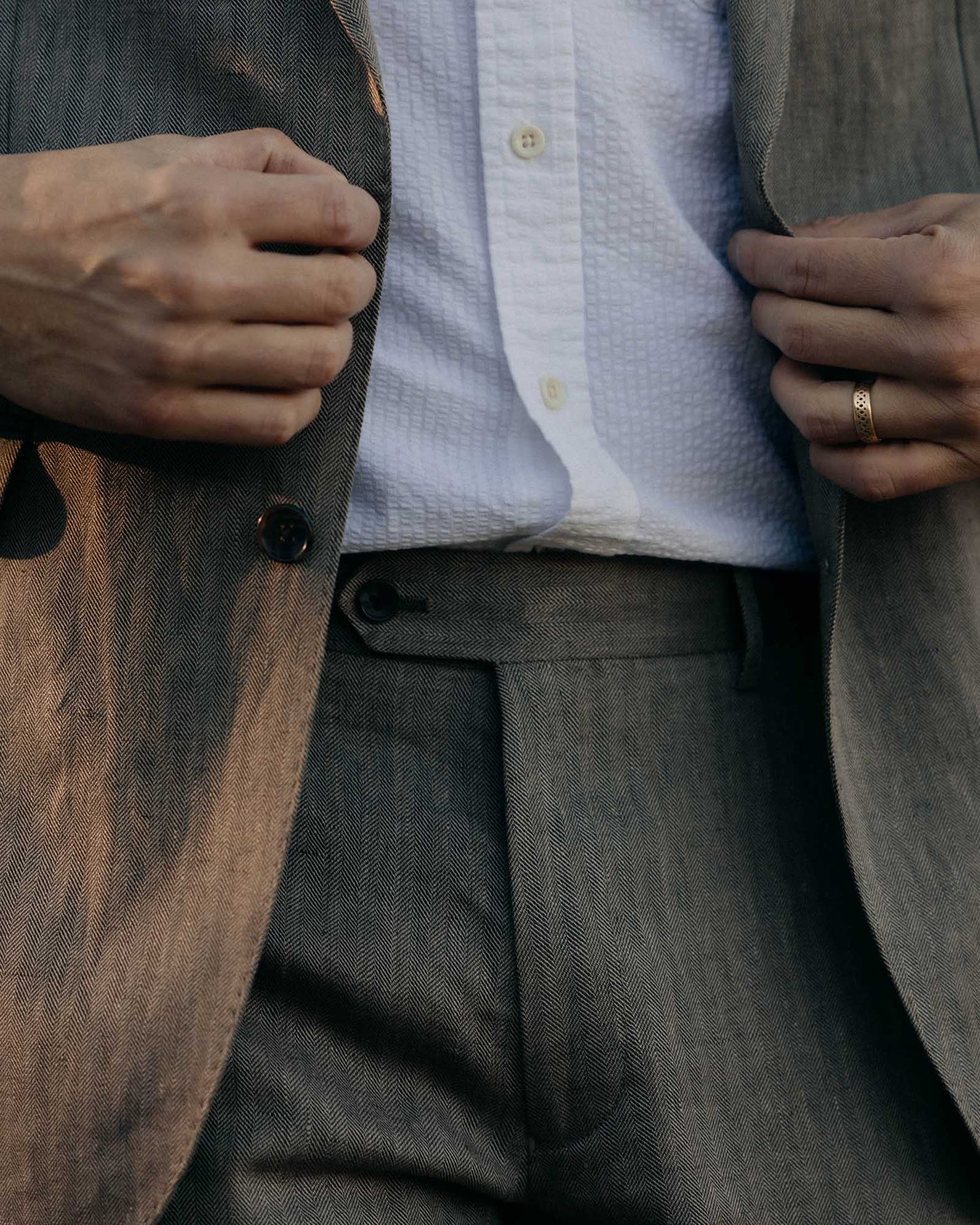 The Stevens Trouser in Coffee Linen Herringbone