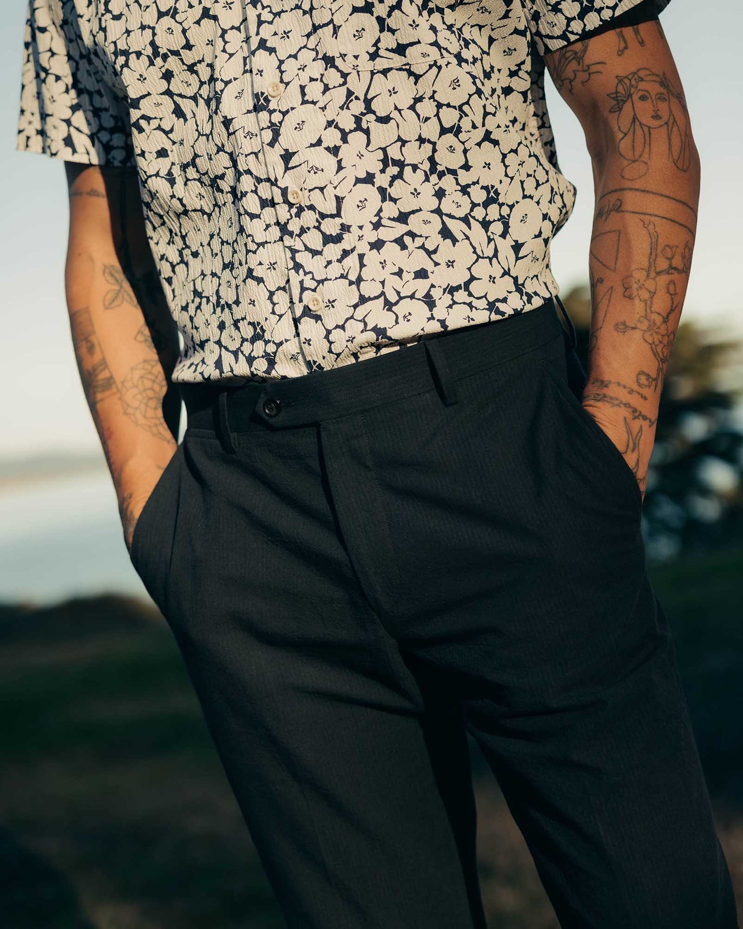 The Stevens Trouser in Navy Linen Seersucker