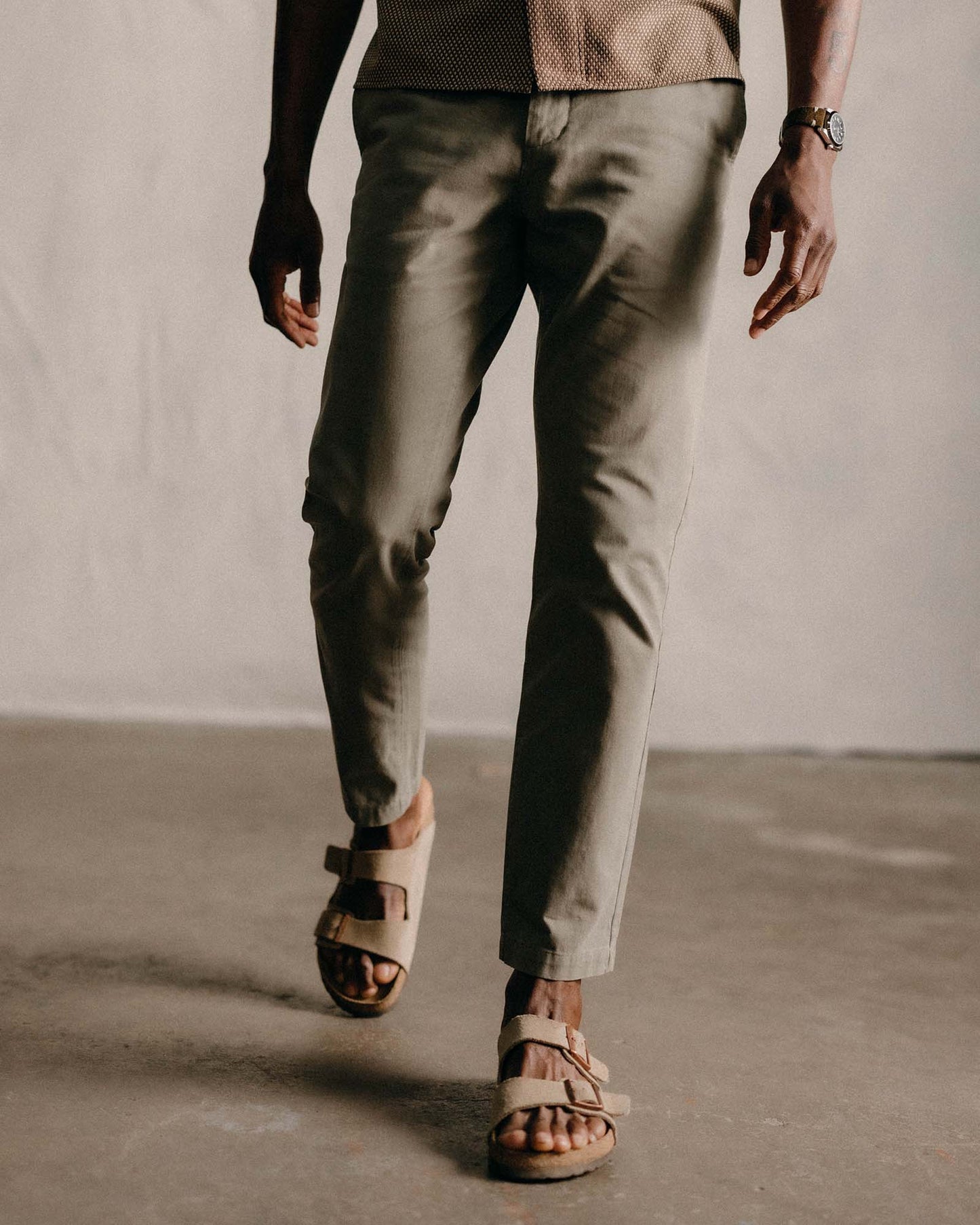 The Democratic Foundation Pant in Organic Smoked Olive