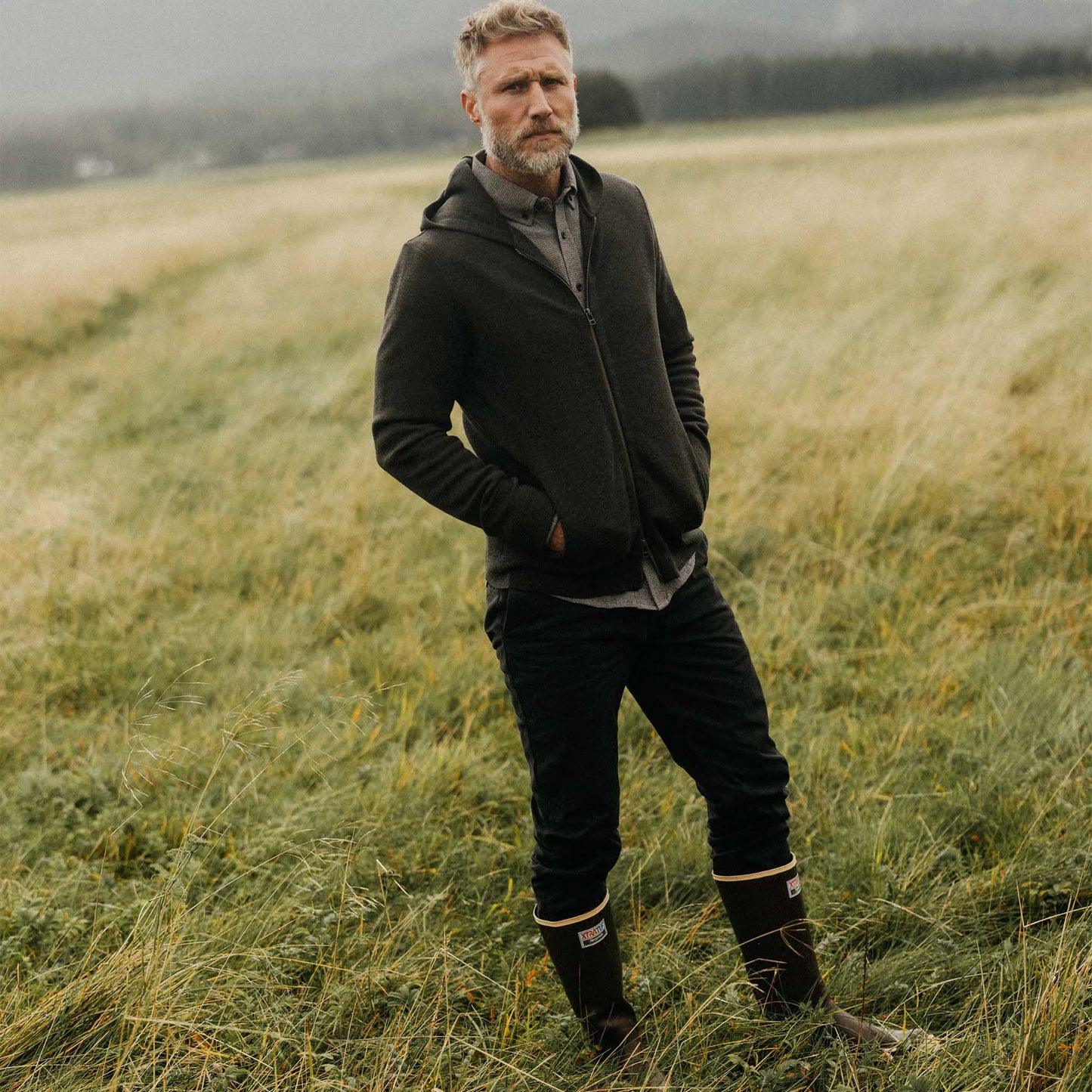 The Slim Foundation Pant in Organic Faded Black